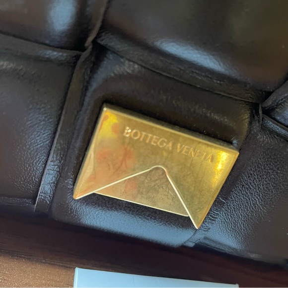 HOST PICK⭐️BOTTEGA VENETA CHAIN CASSETTE BAG -Padded lambskin leather-DARK BROWN - Picture 8 of 16